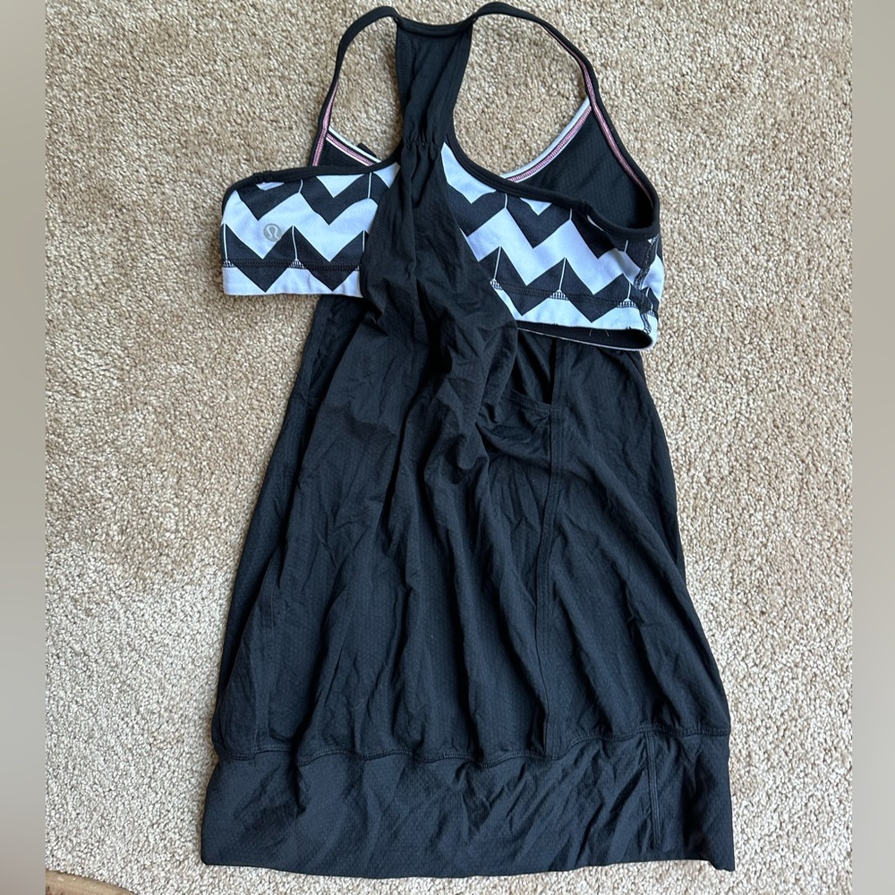 Lululemon tank with sports bra